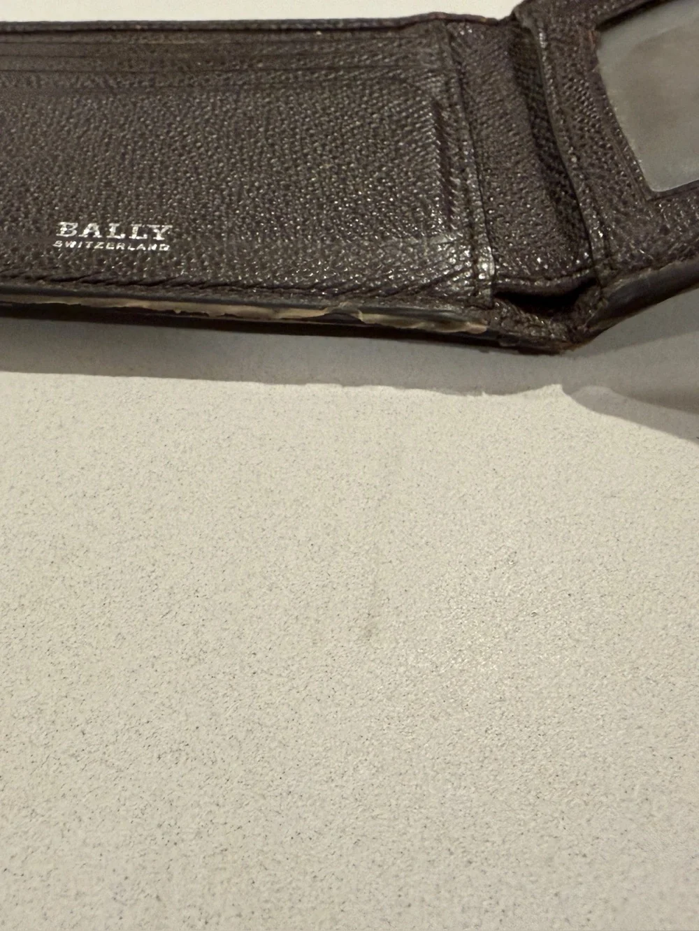 Bally but directly wallet